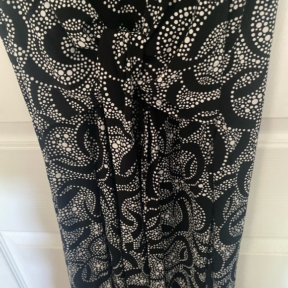 MICHAEL Michael Kors Black Plunge Neck Cocktail Dress - Picture 5 of 6